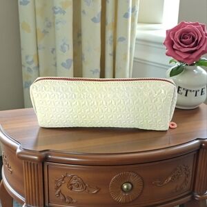 ANASTASIA OF BEVERLY HILLS LUX CLUTCH BAGUETTE STYLE BAG